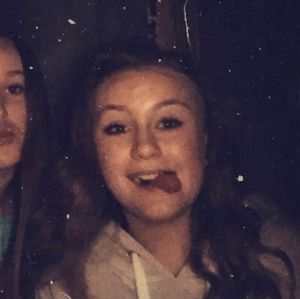 Meet your Posher, Ella